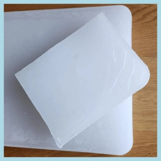 Parafin Čína desky 58/60 do 0,5% 1kg